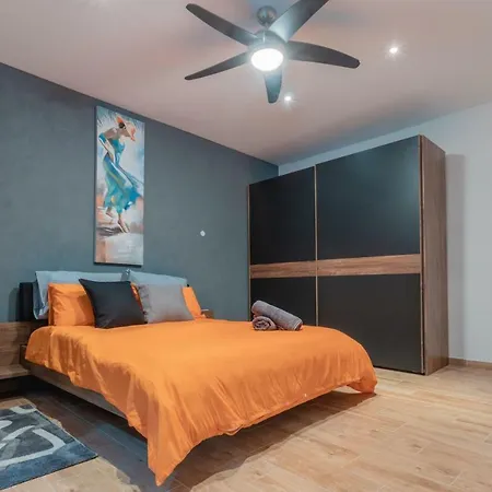 Collection - V45 Apartamento